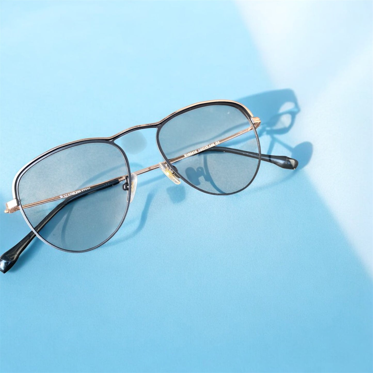 LensHawk –Glasses – 8G57